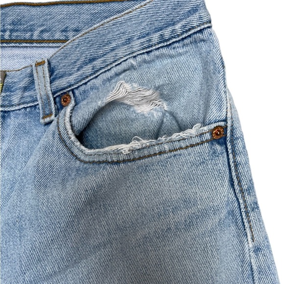 Vintage Levi’s 501 button fly light wash distressed cotton jeans size 36x32 - Picture 3 of 11